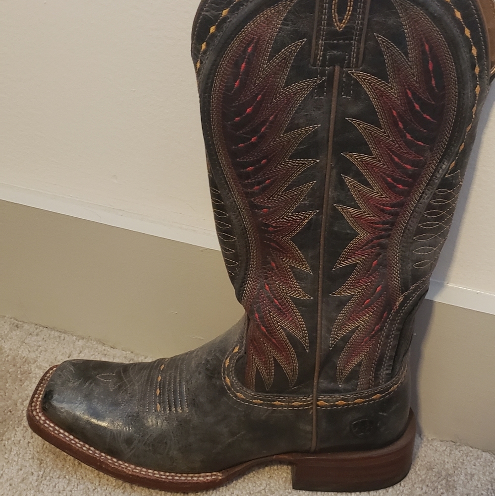 Ariat Cowboy Boots